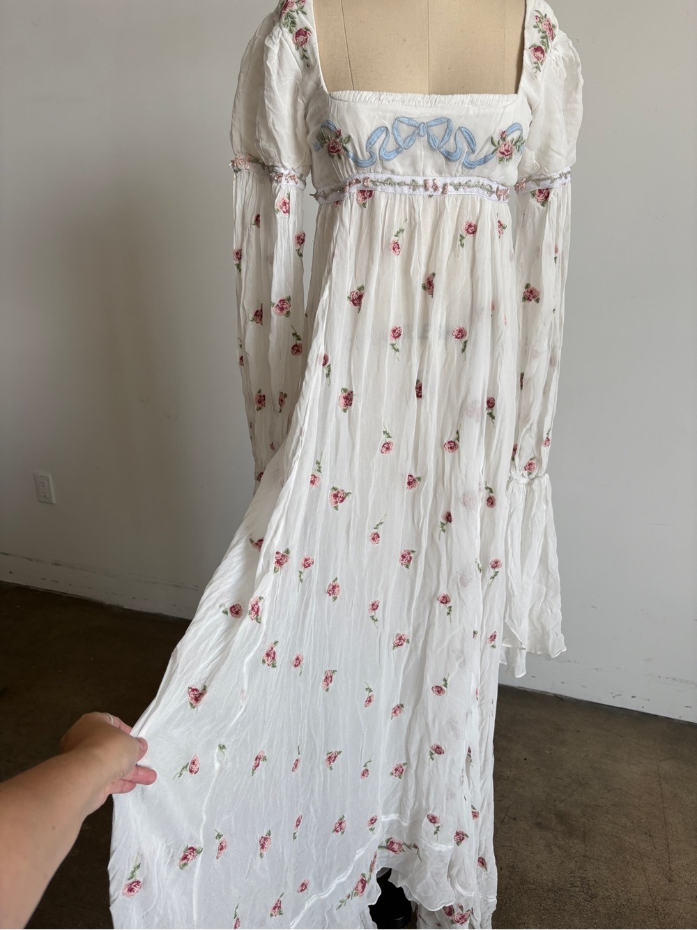 $689 NWT For Love and Lemons “Julianne” Maxi Dress in Cream Sz Small - Picture 5 of 14